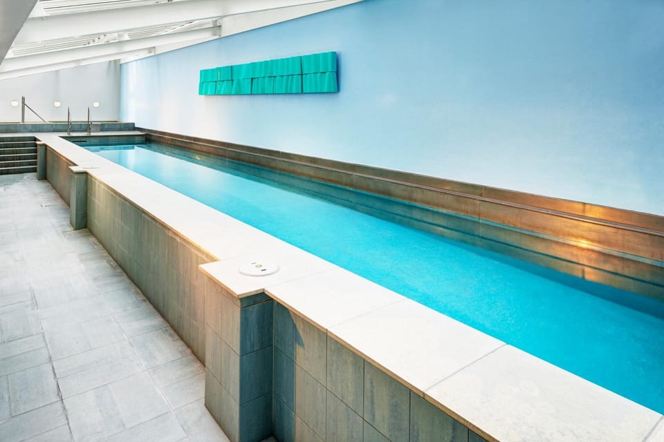 Swimming pool, Swimming pool