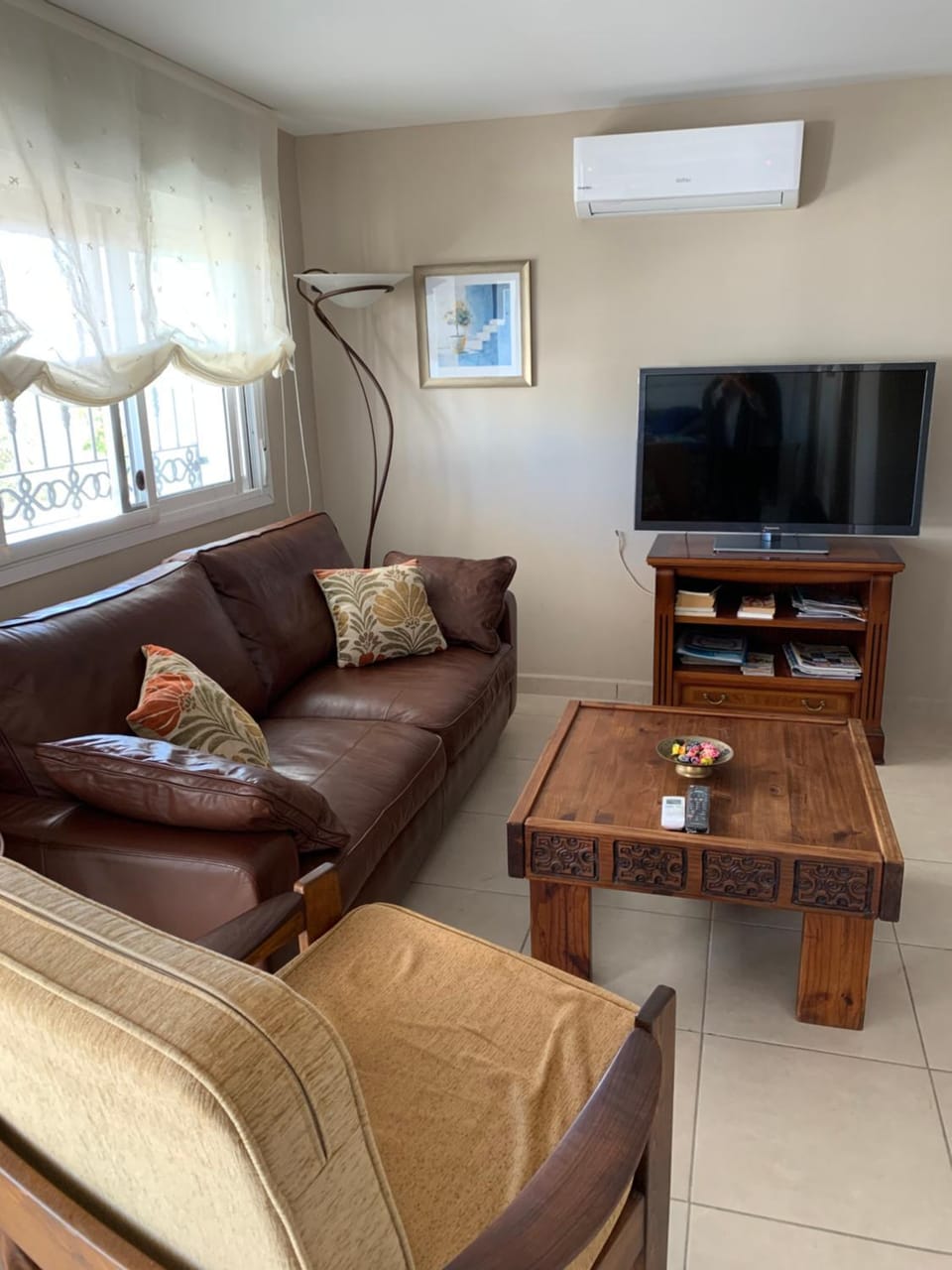 TV and multimedia, Living room, air conditioner