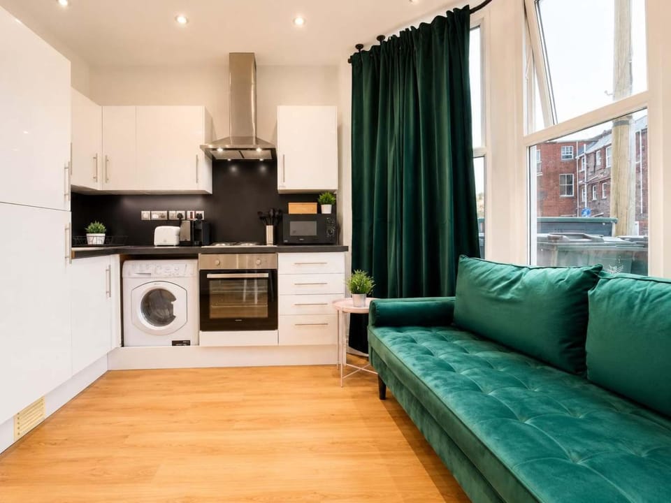 1 Bed 2 Person Apartment City Centre Apartment in Cardiff