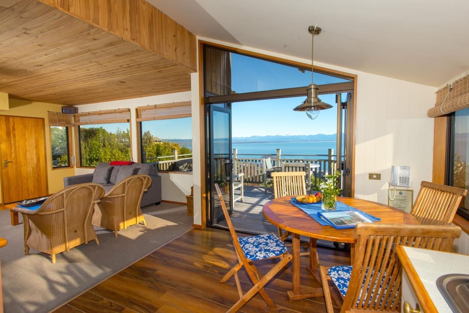 The Wheelhouse Inn House in Nelson