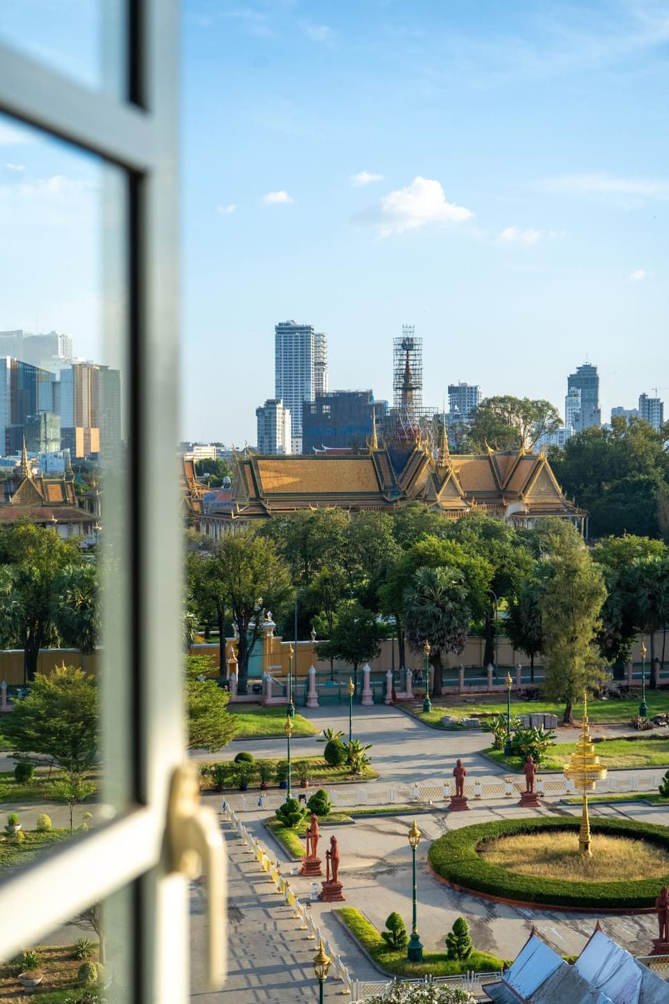 Nearby landmark, Garden, View (from property/room), Balcony/Terrace, City view, Garden view, Landmark view, Landmark view