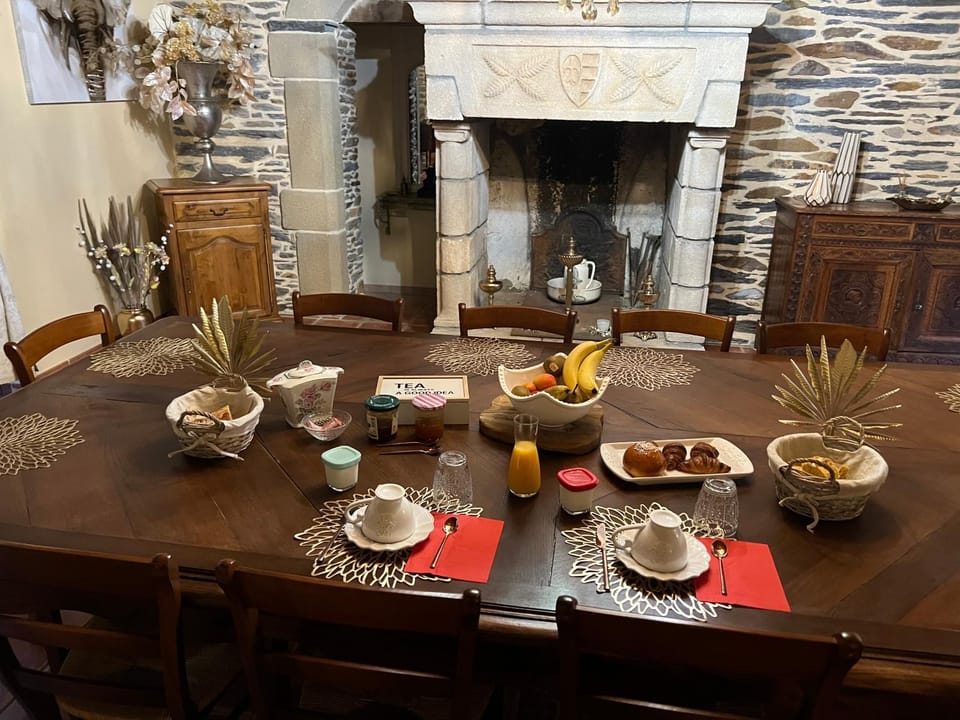 Dining area, Food, Breakfast