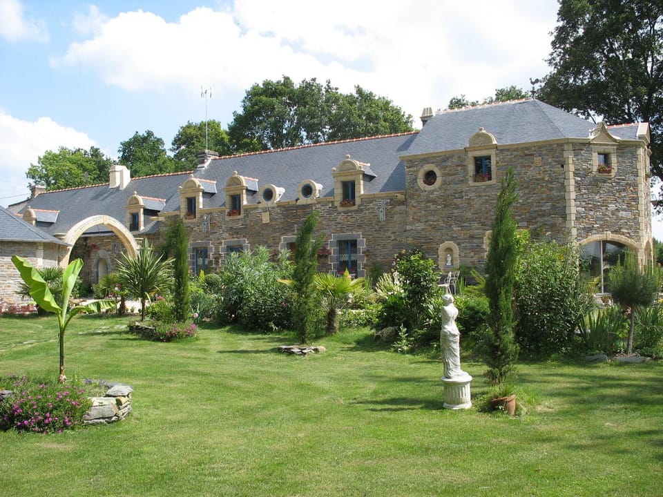 Property building, Garden