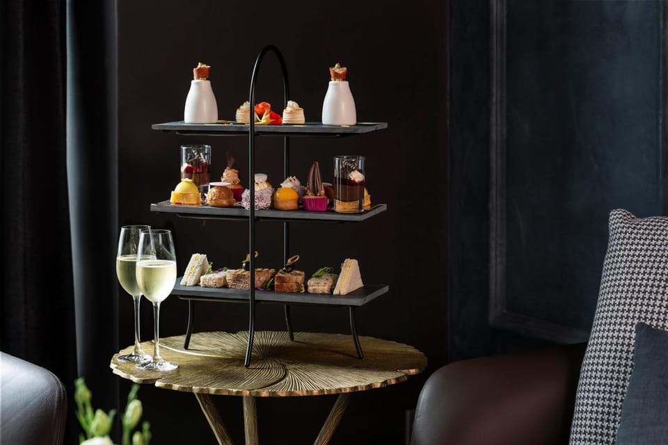 Restaurant/places to eat, Food and drinks