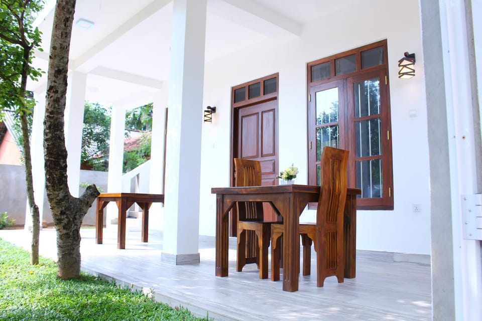 Milanka Guest Bed and Breakfast in Mirissa