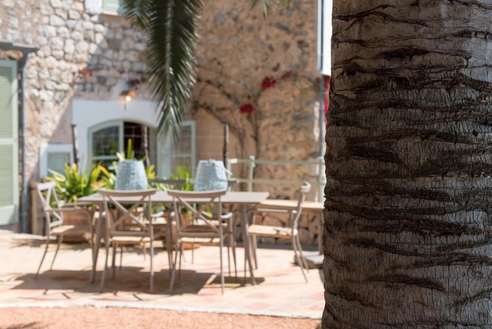 Off site, Balcony/Terrace