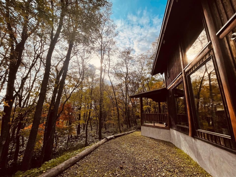 Property building, Balcony/Terrace, Balcony/Terrace, Autumn
