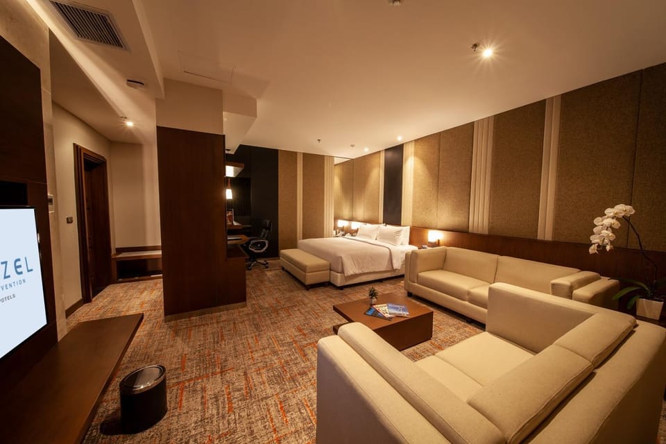 Avenzel Hotel & Convention Cibubur Hotel in West Java