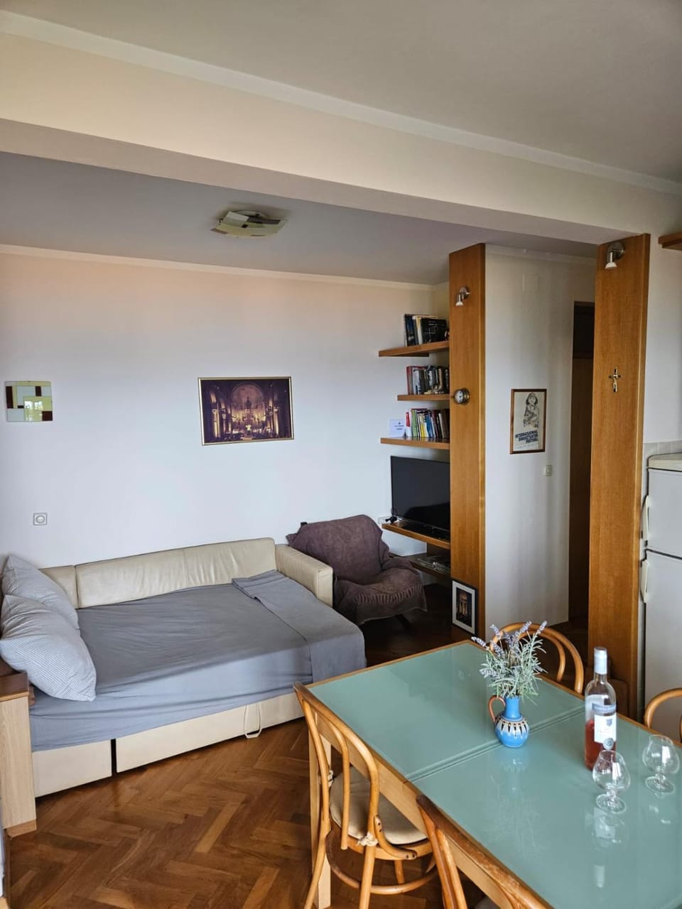 Communal lounge/ TV room, Living room