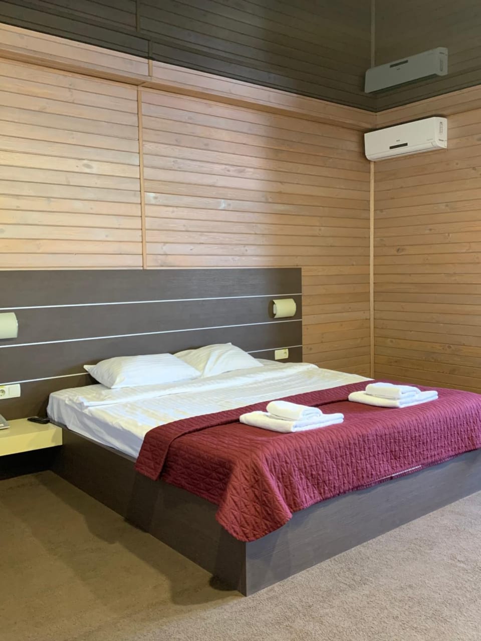 motel-Yasniy Campground/ 
RV Resort in Dnipro