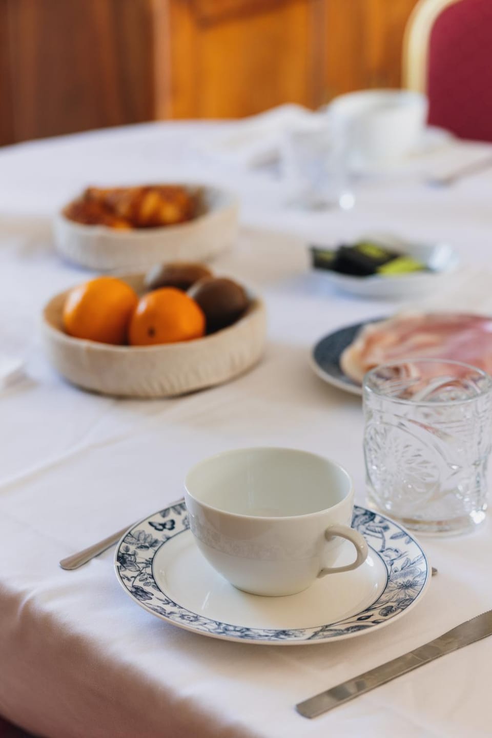 Breakfast, Continental breakfast