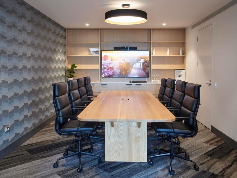 Meeting/conference room
