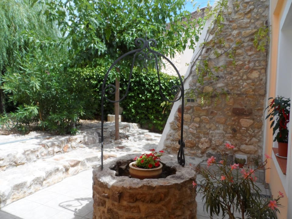 Garden, Garden view