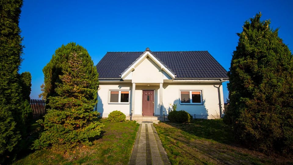 Property building, Garden, Garden view