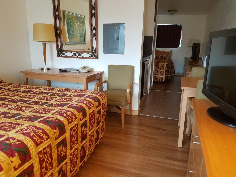 Living room, Bedroom