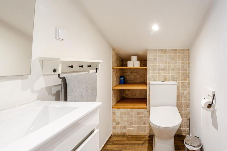 Toilet, Bathroom