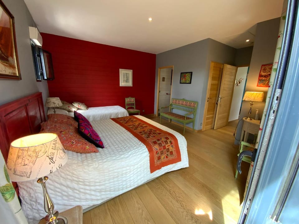 Villa Chamarel Bed and Breakfast in French Riviera