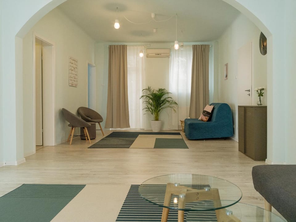 Spacious & Quiet - City Center - 2BR Apartment Apartment in Bucharest