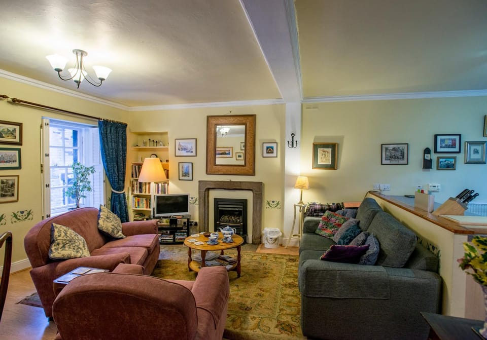 Candlemaker Old Town 500m from Edinburgh Castle Apartment in Edinburgh