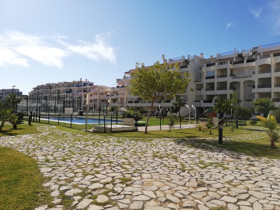 Garden, Swimming pool