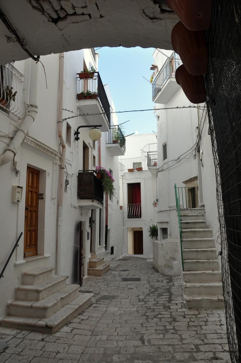 Property building, Day, Street view