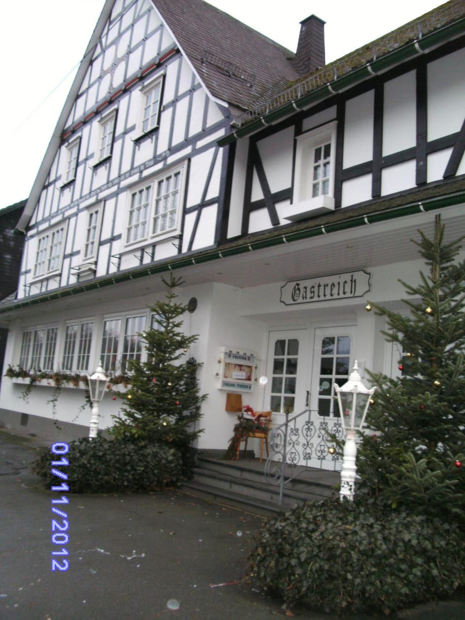 Facade/entrance