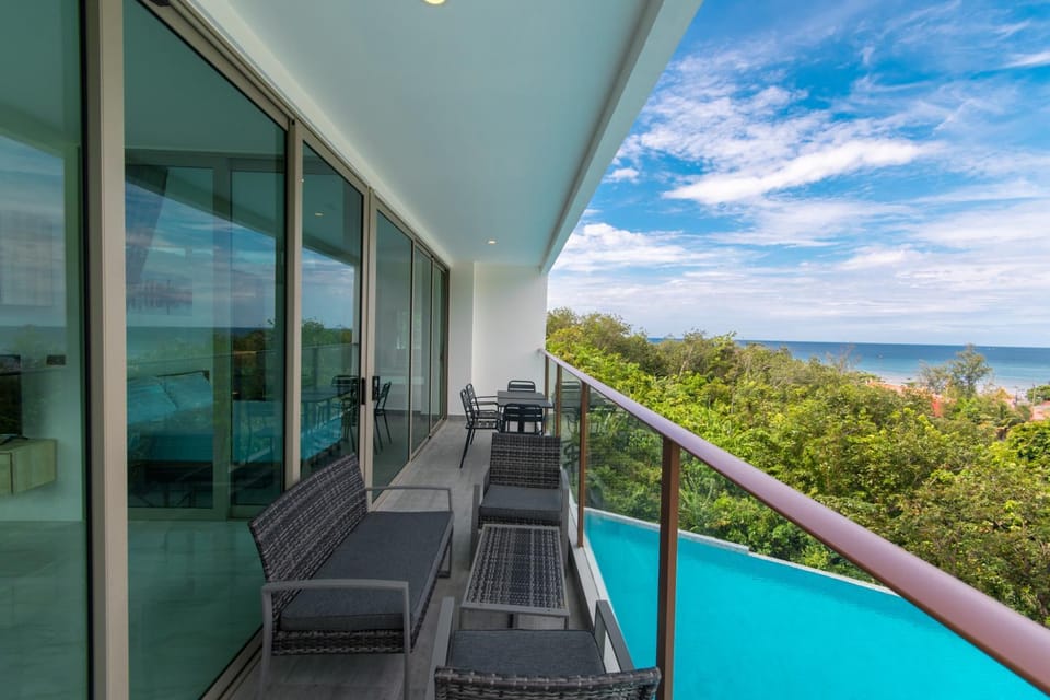 Balcony/Terrace, Pool view, Sea view