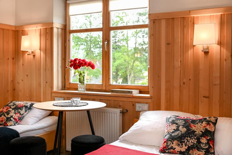 Bed, Photo of the whole room