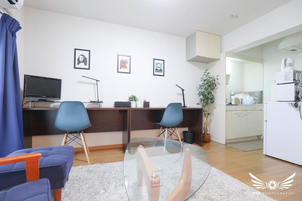 TV and multimedia, Kitchen or kitchenette, Living room