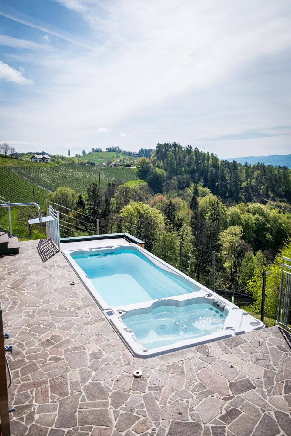 Hot Tub, Swimming pool