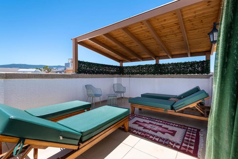 Casa Dell Artista with private jacuzzi Villa in Kos