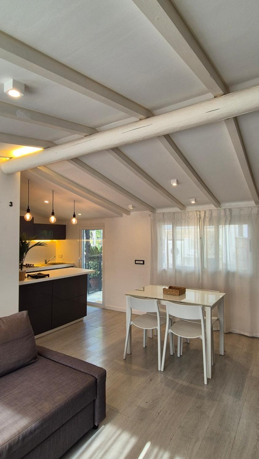 PICCOLA CASA CON GIARDINO House in Liguria