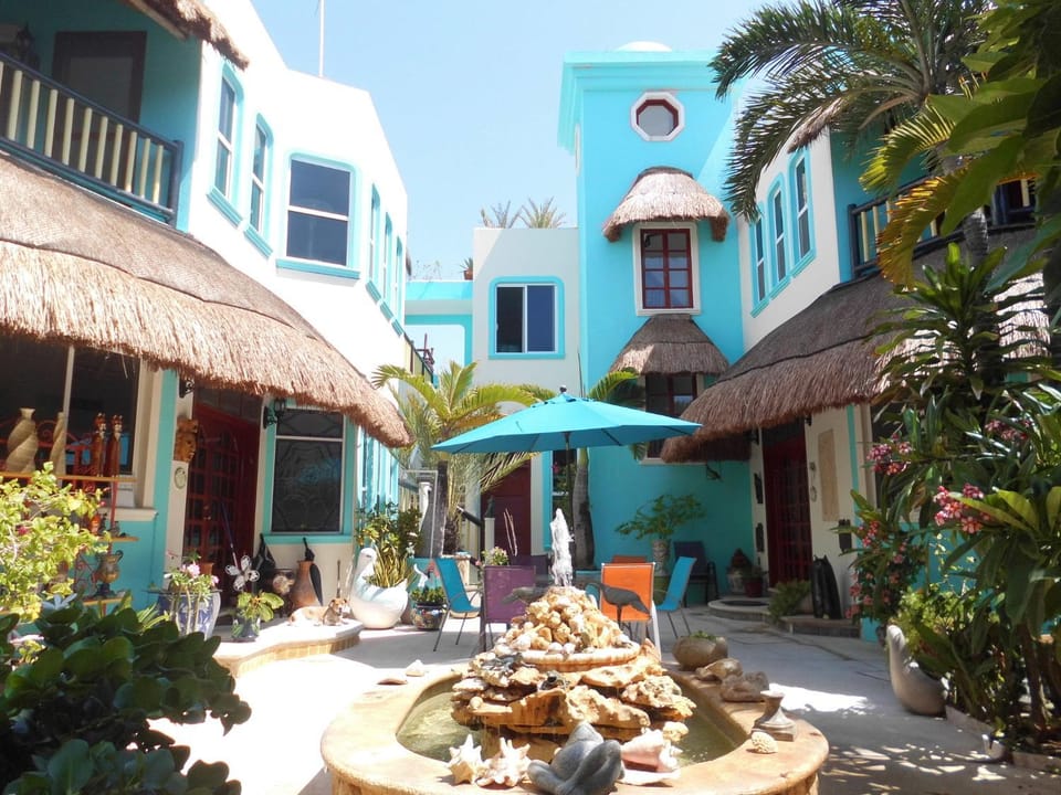Property building, Patio, Inner courtyard view