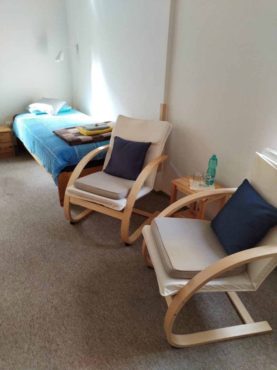 Bed, Photo of the whole room