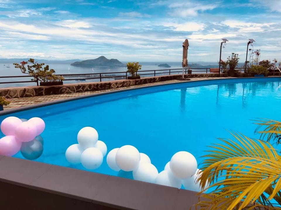 Pool view, Sea view, Swimming pool
