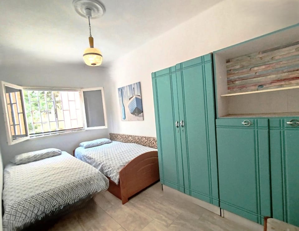Bed, Photo of the whole room, Bedroom, wardrobe