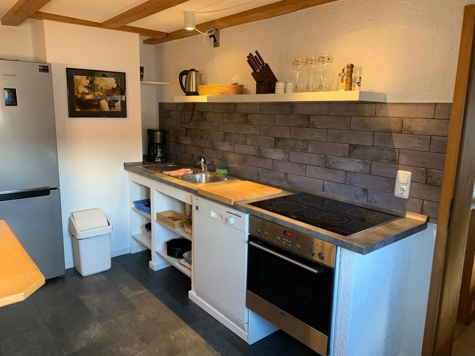 Coffee/tea facilities, Dining area
