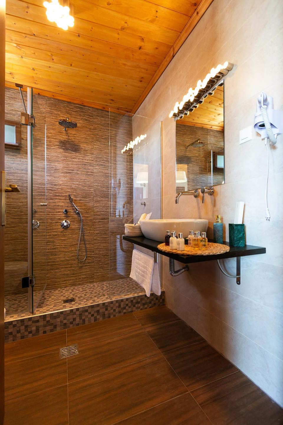 Shower, Bathroom, towels