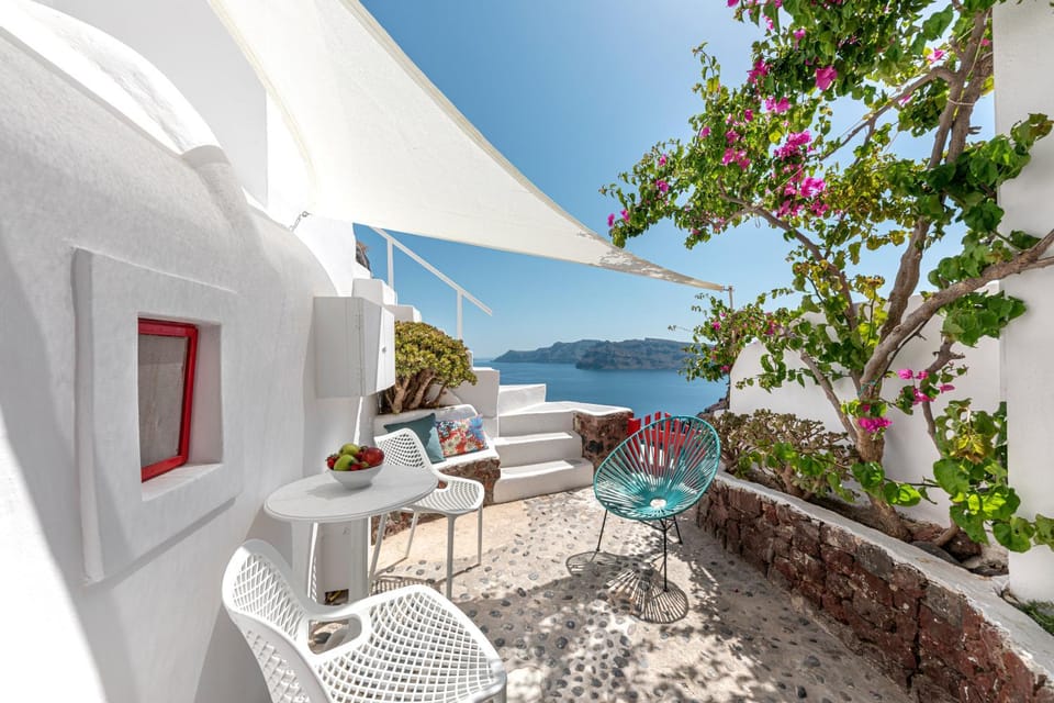 Property building, View (from property/room), Balcony/Terrace, Sea view