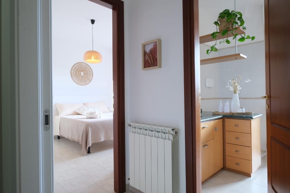 Bed, Bathroom, Photo of the whole room, Bedroom