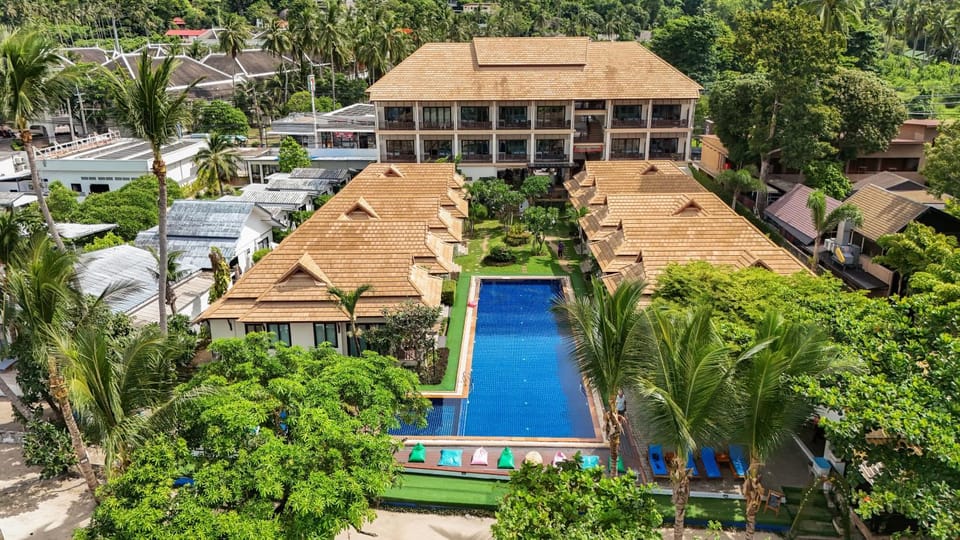 Property building, Swimming pool