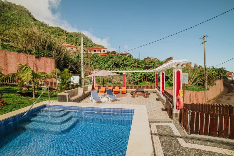 Swimming pool, Swimming pool