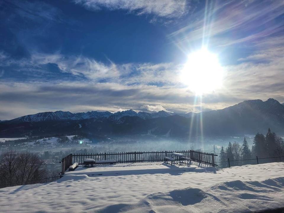 Nearby landmark, Day, Natural landscape, Winter, Mountain view, Sunrise, Sunset