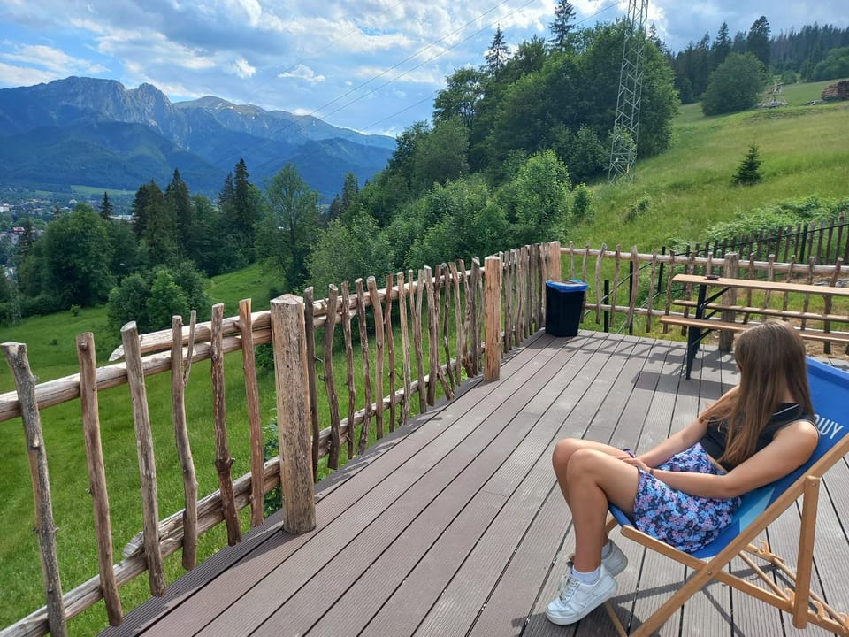 Nearby landmark, Day, People, Natural landscape, View (from property/room), Balcony/Terrace, Mountain view