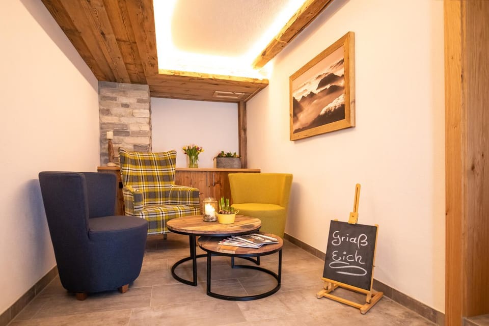 Lobby or reception, Seating area, Internal: Not applicable to any particular room