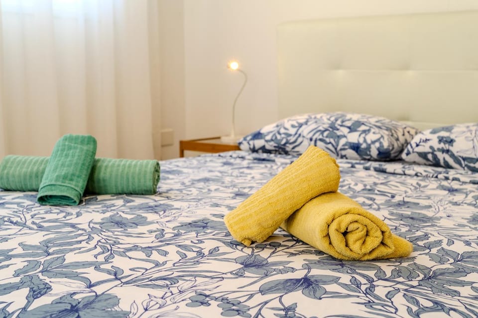 Helios Mackenzie 1 BDR, 3 min walk to the sea Apartment in Larnaca