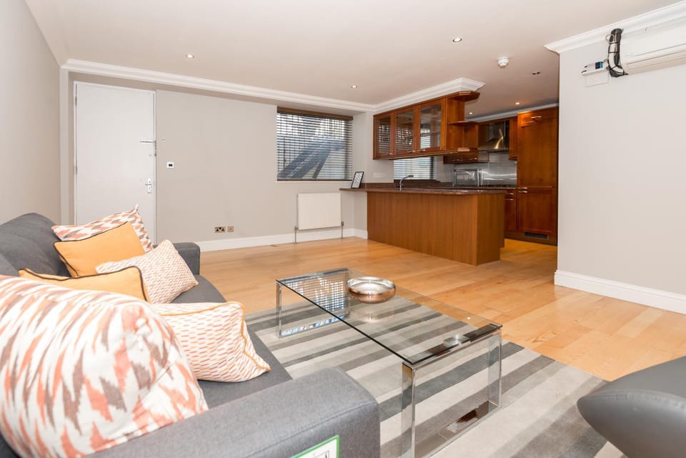 One bedroom Hyde Park Apartment Apartment in City of Westminster