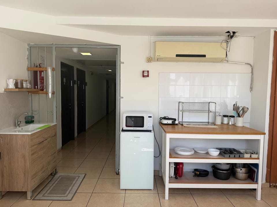 Coffee/tea facilities, Kitchen or kitchenette