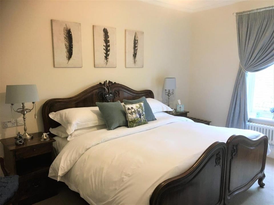 Photo of the whole room, Decorative detail, Bedroom, City view