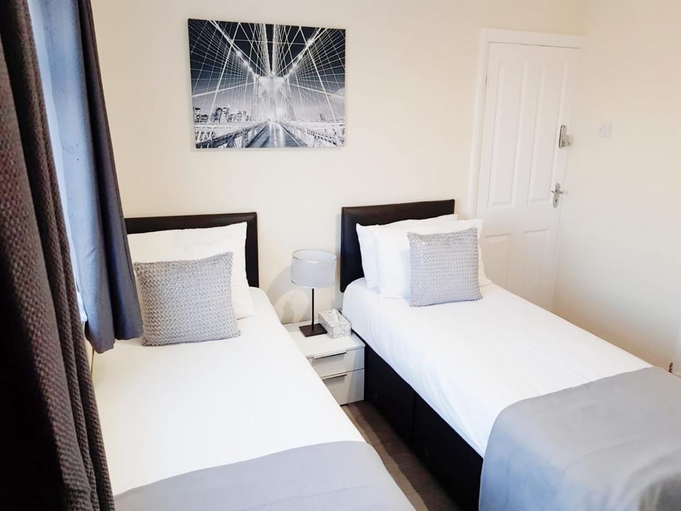 The 22 Bed and Breakfast in London